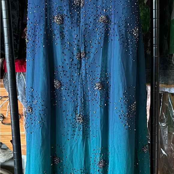 He Matadi be Seth Mehta Blue Green Ombre Beaded Full Length Gown Sz. L - Picture 5 of 7